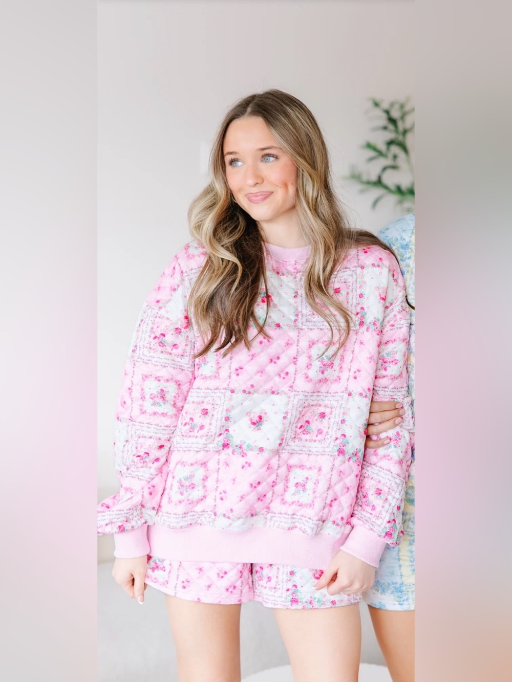 Cozy Pink Floral Quilted Sweatshirt - Women's Sweater